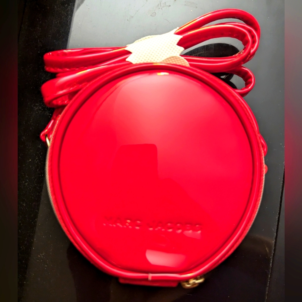 MARC JACOBS Mini 4" Red Patent Leather Crossbody Round Circle Canteen Bag Purse